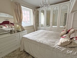 Photo 7- click for photo gallery